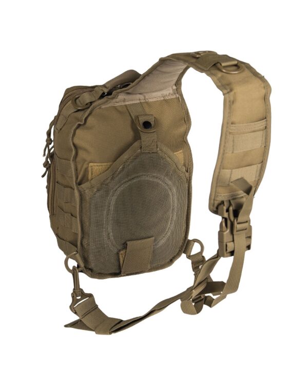 One strap outlet assault pack